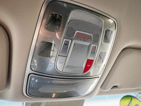 Used 2024 Genesis G80 image 25