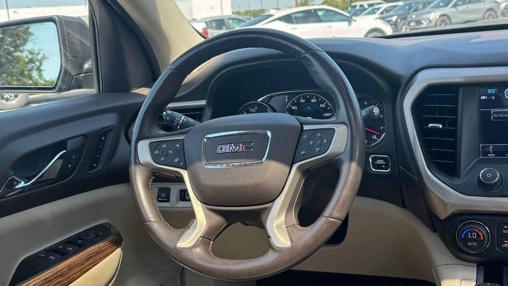 Used 2019 GMC Acadia Denali w/ Technology Package FWD image 17