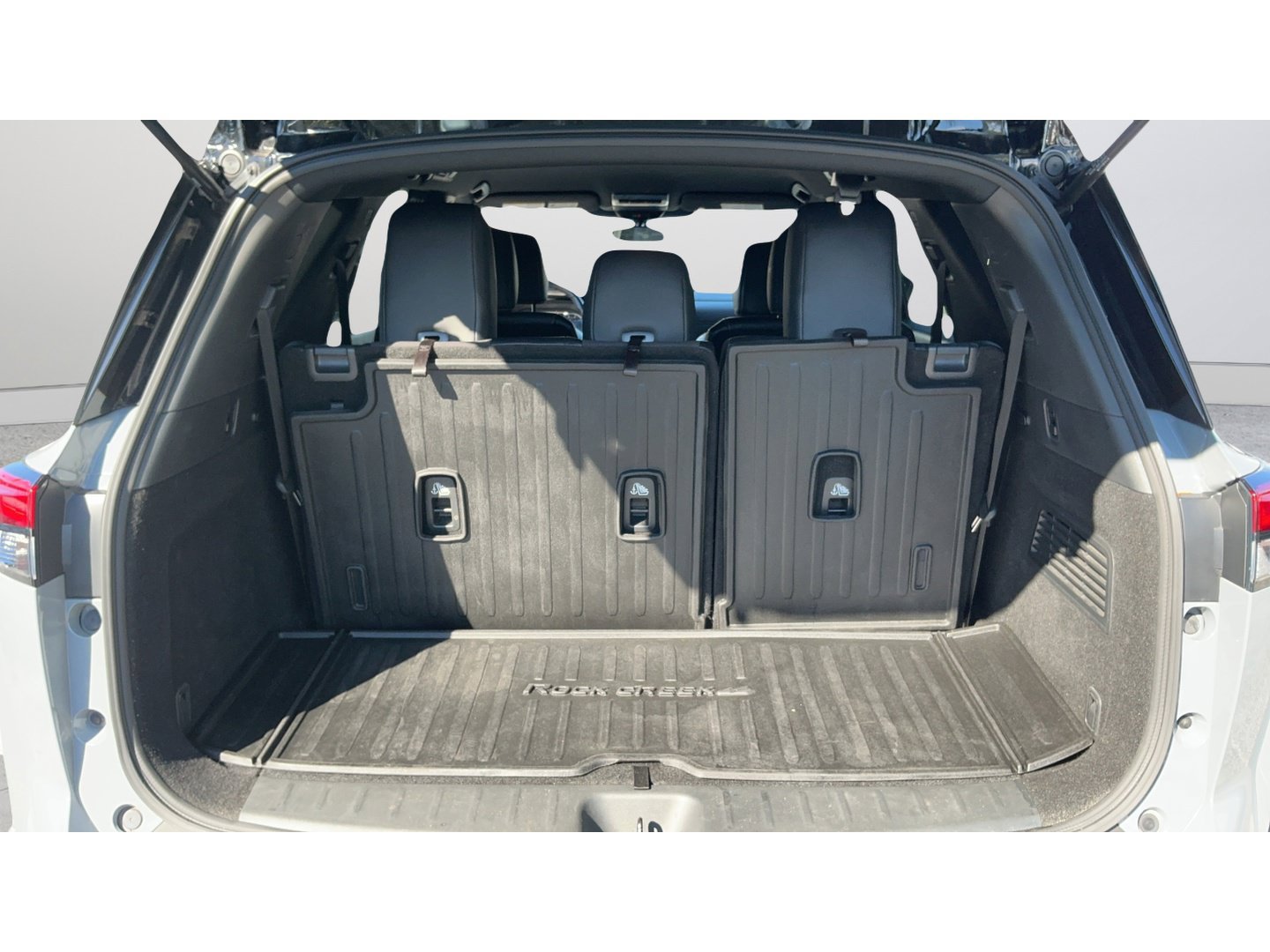 Certified 2024 Nissan Pathfinder Rock Creek AWD/4WD image 35