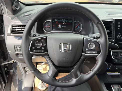 Used 2020 Honda Pilot Black Edition image 11