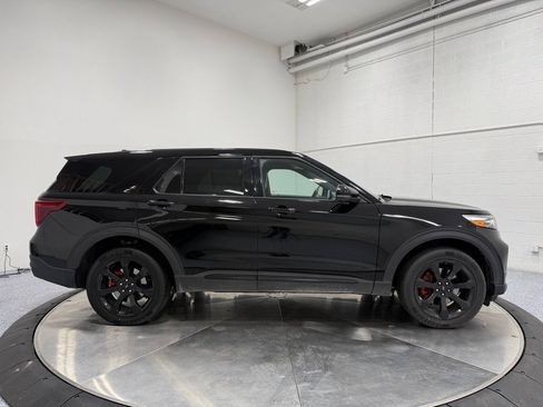 Used 2022 Ford Explorer ST w/ Equipment Group 401A image 8