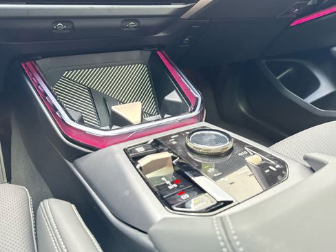 Used 2025 BMW X3 xDrive30i w/ Convenience Package image 9