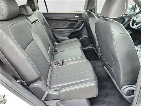 Used 2022 Volkswagen Tiguan SE R-Line FWD image 20