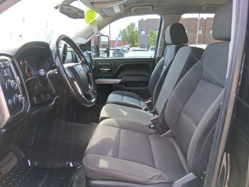 Used 2018 Chevrolet Silverado 1500 LT w/ All Star Edition AWD/4WD image 11