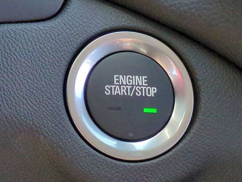 Used 2024 Chevrolet Equinox LT FWD image 17