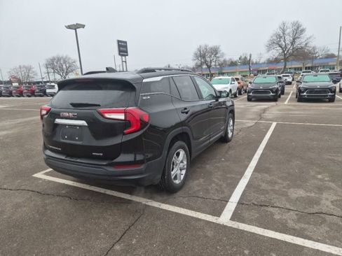 Used 2022 GMC Terrain SLE w/ Driver Convenience Package image 8