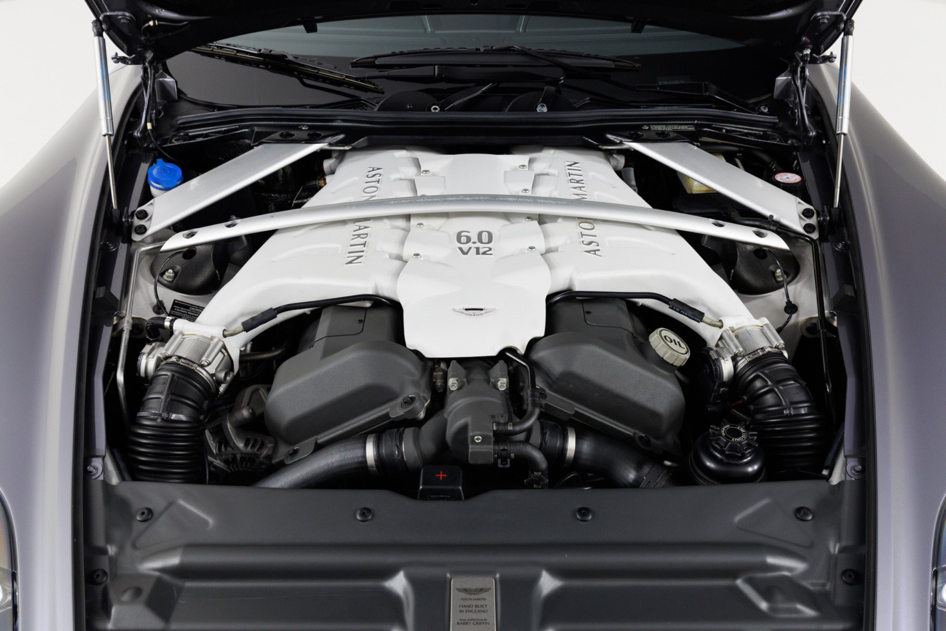 Used 2010 Aston Martin DBS Coupe RWD image 47