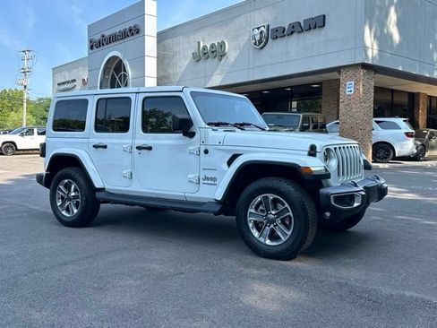 Used 2020 Jeep Wrangler Unlimited Sahara AWD/4WD image 19