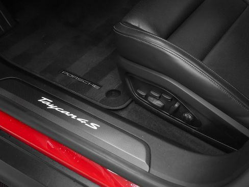 Certified 2023 Porsche Taycan 4S image 36