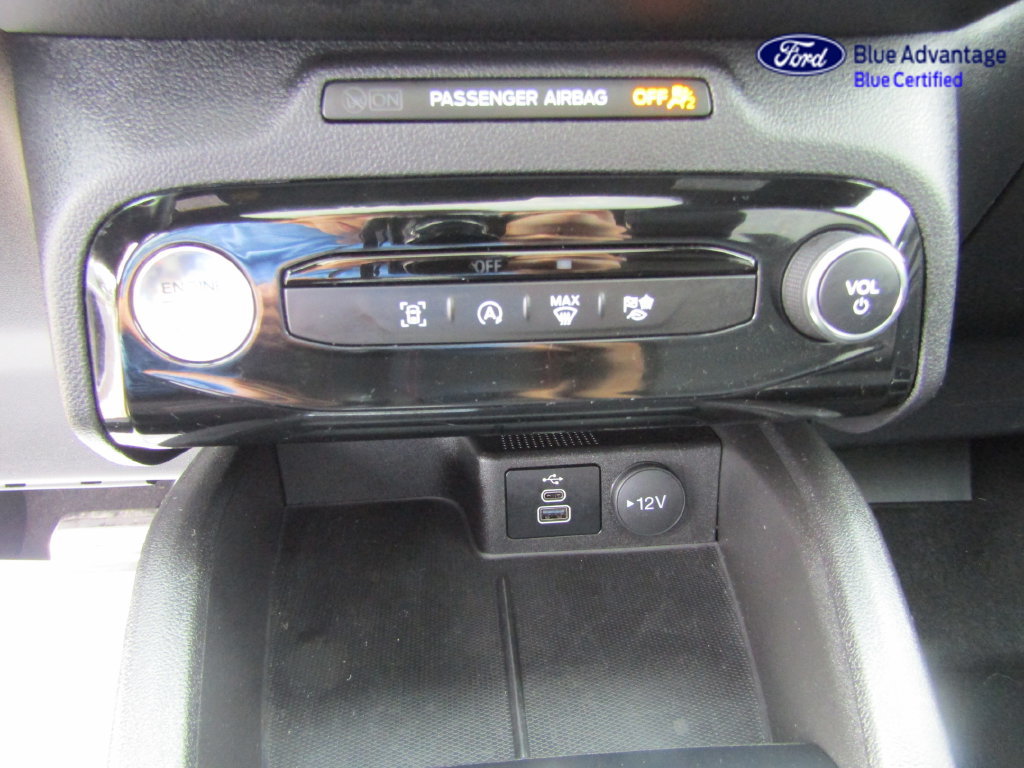 Certified 2024 Ford Escape ST-Line AWD/4WD image 38