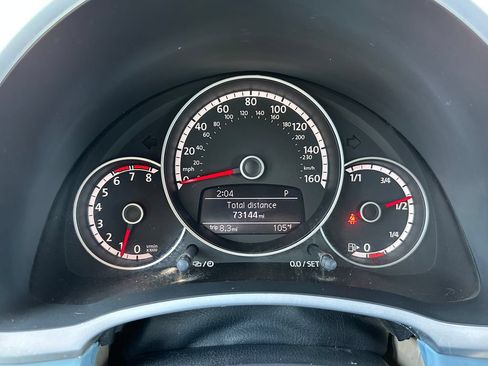Used 2014 Volkswagen Beetle 1.8T FWD image 23
