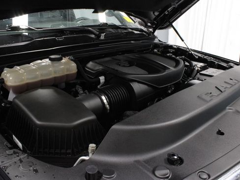 Used 2025 RAM 1500 Big Horn AWD/4WD image 11