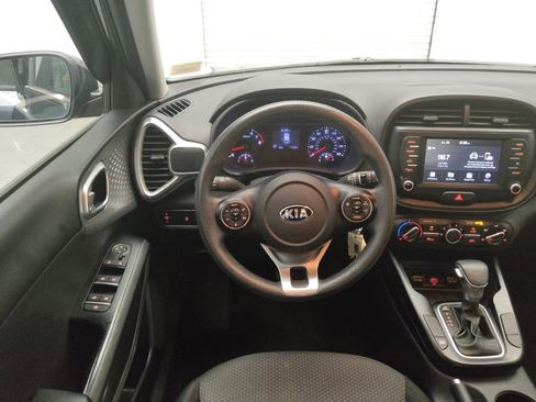Used 2020 Kia Soul LX FWD image 22
