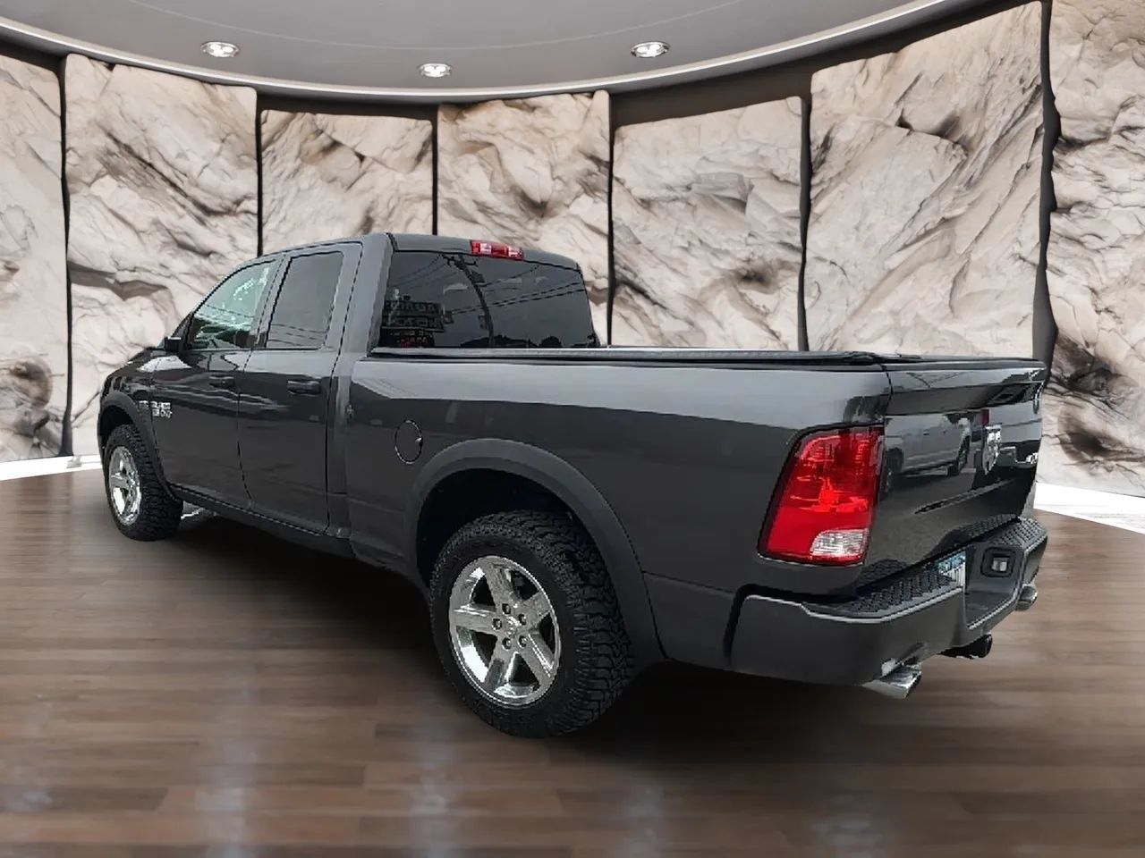 Used 2017 RAM 1500 Express w/ Express Value Package AWD/4WD image 8