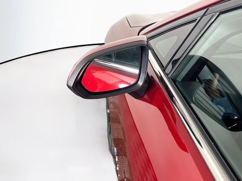 Used 2025 Chevrolet Equinox EV LT w/ Convenience Package image 16