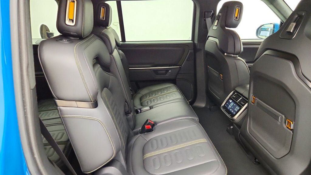 Used 2025 Rivian R1S Adventure Dual AWD/4WD image 25