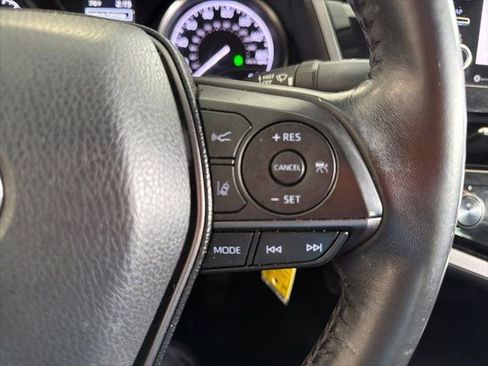 Used 2021 Toyota Camry SE FWD image 13