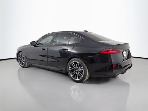 New 2027 BMW 530i RWD image 8