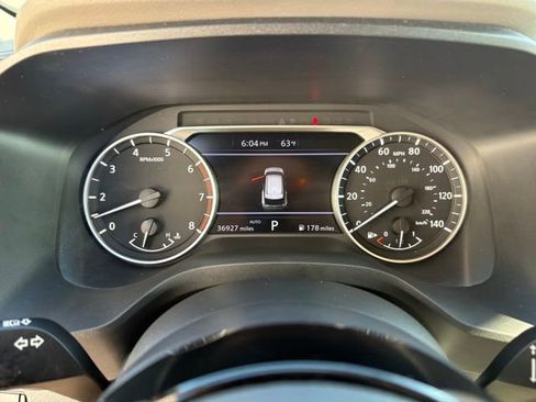 Used 2023 Nissan Rogue SL AWD/4WD image 15