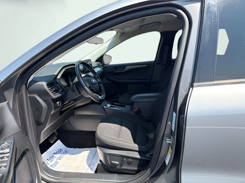 Used 2024 Ford Escape Active AWD/4WD image 9