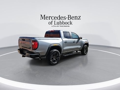 Used 2024 GMC Canyon Elevation w/ Elevation Premium Package image 8