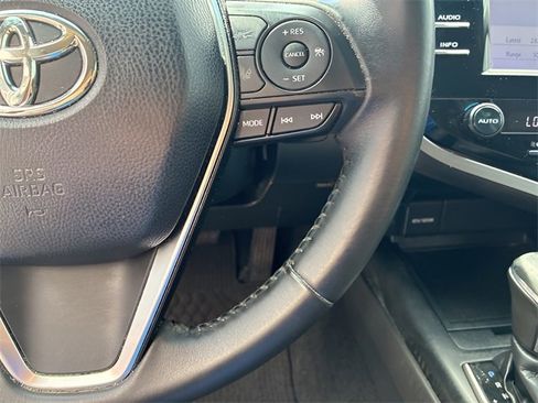 Used 2018 Toyota Camry SE w/ Convenience Package image 23