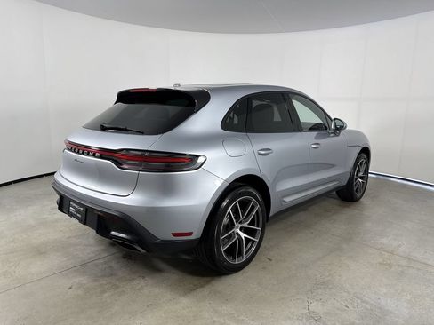 Certified 2026 Porsche Macan AWD/4WD image 7