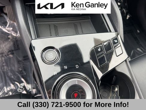 Certified 2024 Kia Sportage EX image 34