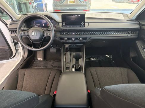 Used 2025 Honda Accord LX image 13