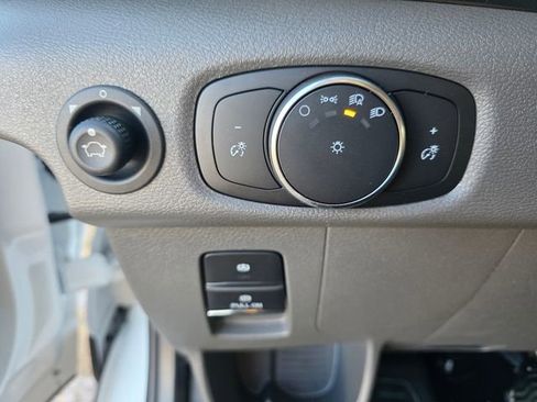 New 2026 Ford Transit 250 148 Medium Roof image 20