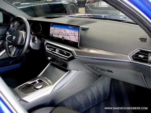 Used 2023 BMW 330i Sedan w/ M Sport Package RWD image 36