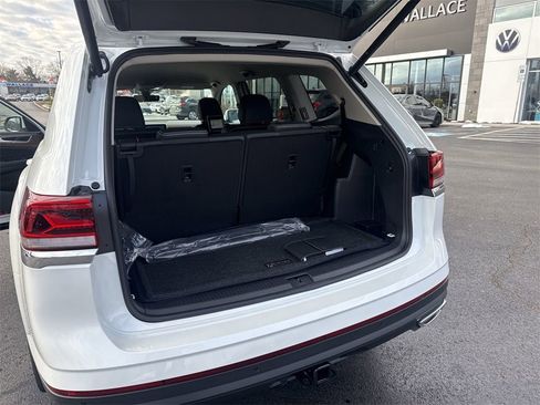 New 2026 Volkswagen Atlas SE image 44
