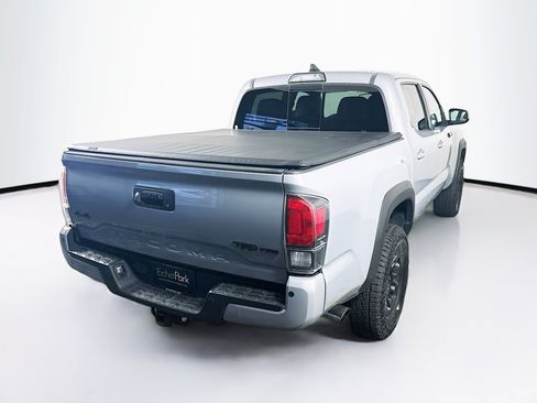Used 2017 Toyota Tacoma TRD Pro AWD/4WD image 9