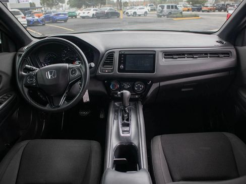 Used 2019 Honda HR-V Sport image 17