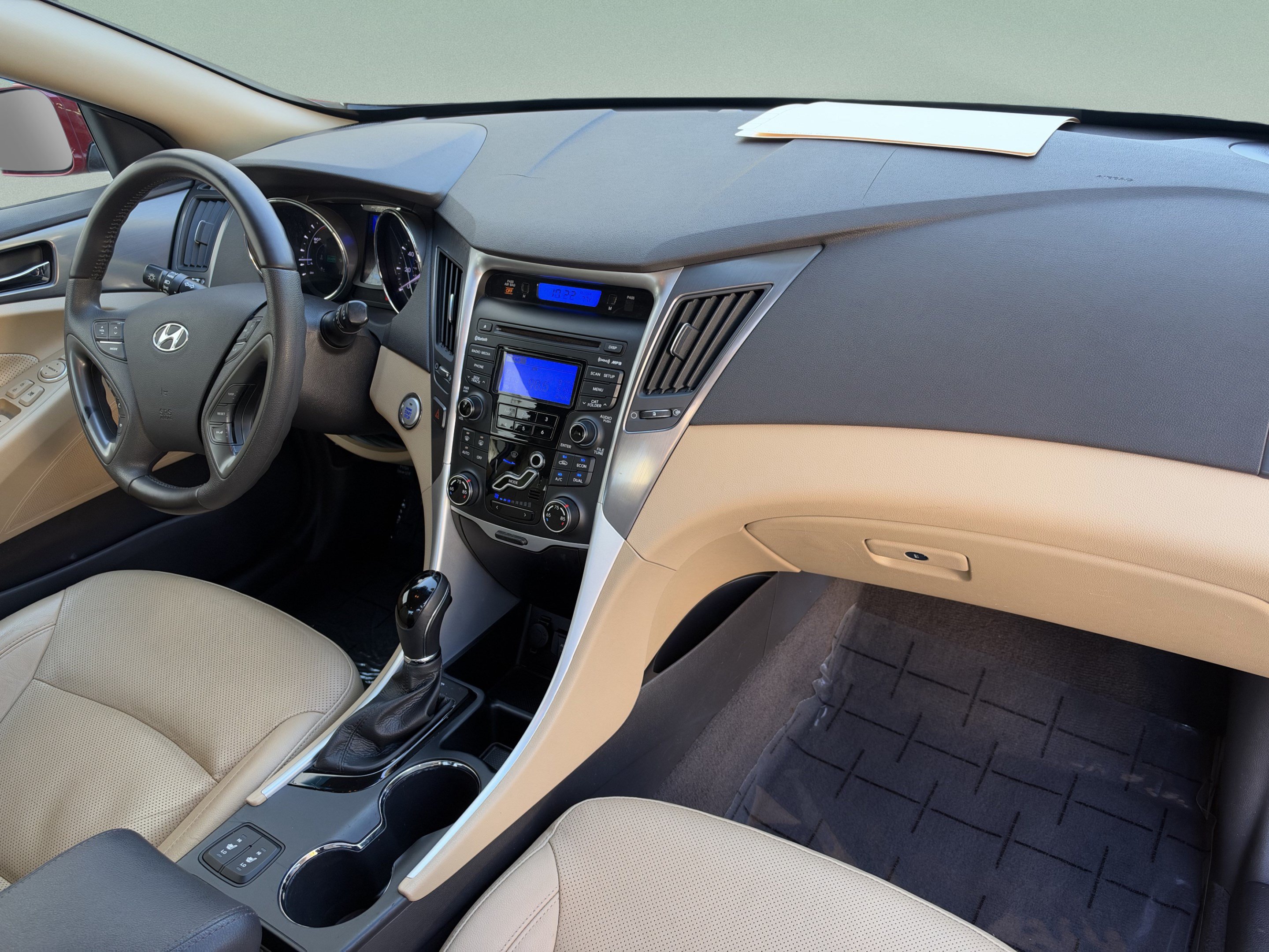 Used 2012 Hyundai Sonata Hybrid w/ Leather Pkg FWD image 22