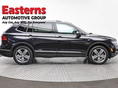 Used 2019 Volkswagen Tiguan SEL Premium AWD/4WD image 4