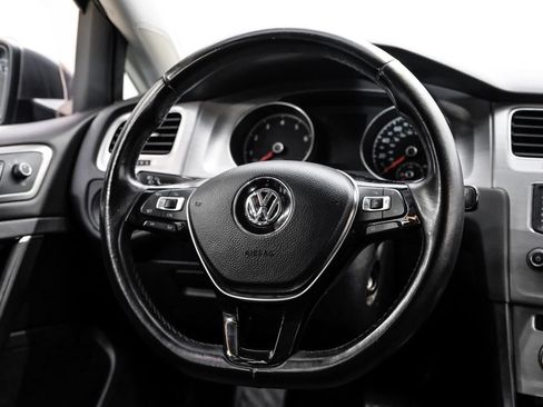 Used 2015 Volkswagen Golf S FWD image 16