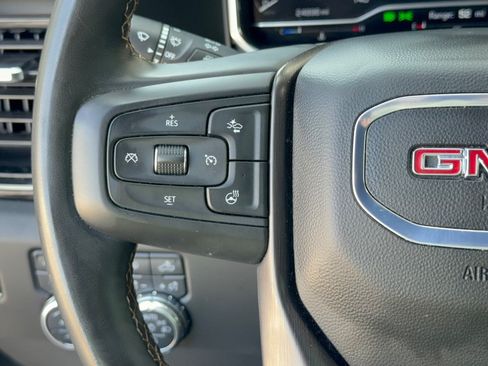Certified 2025 GMC Sierra 3500 AT4 w/ Technology Package AWD/4WD image 18