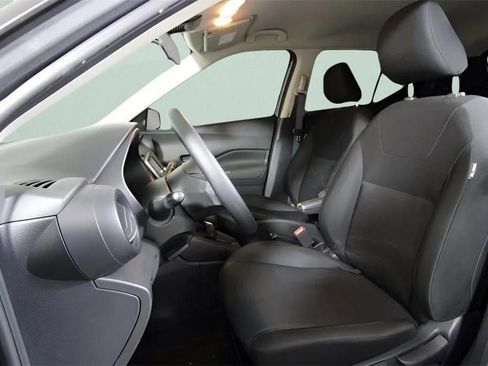 Used 2023 Nissan Kicks S FWD image 27