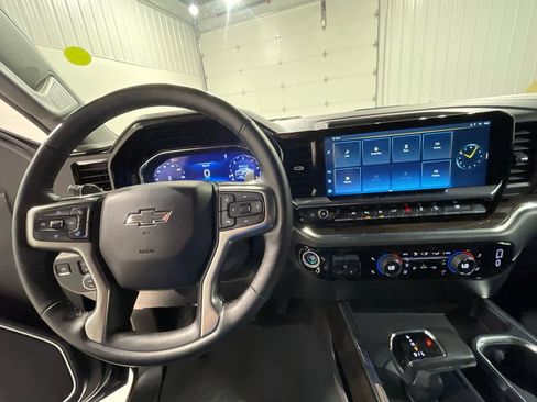 Used 2024 Chevrolet Silverado 1500 LT Trail Boss w/ LT Trail Boss Premium Package AWD/4WD image 40