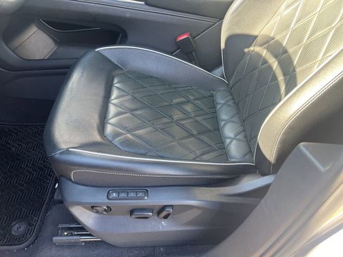 Used 2024 Volkswagen Atlas SEL Premium R-Line image 13