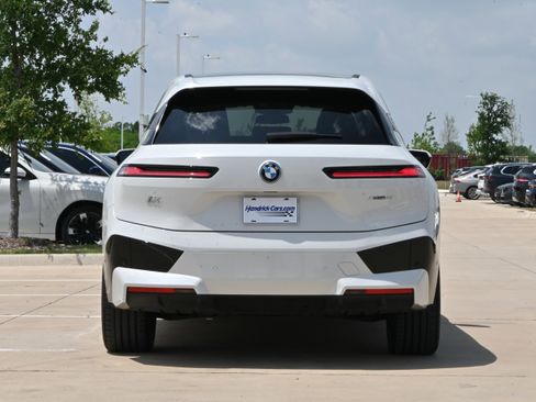 Certified 2024 BMW iX xDrive50 w/ Sport Package AWD/4WD image 8