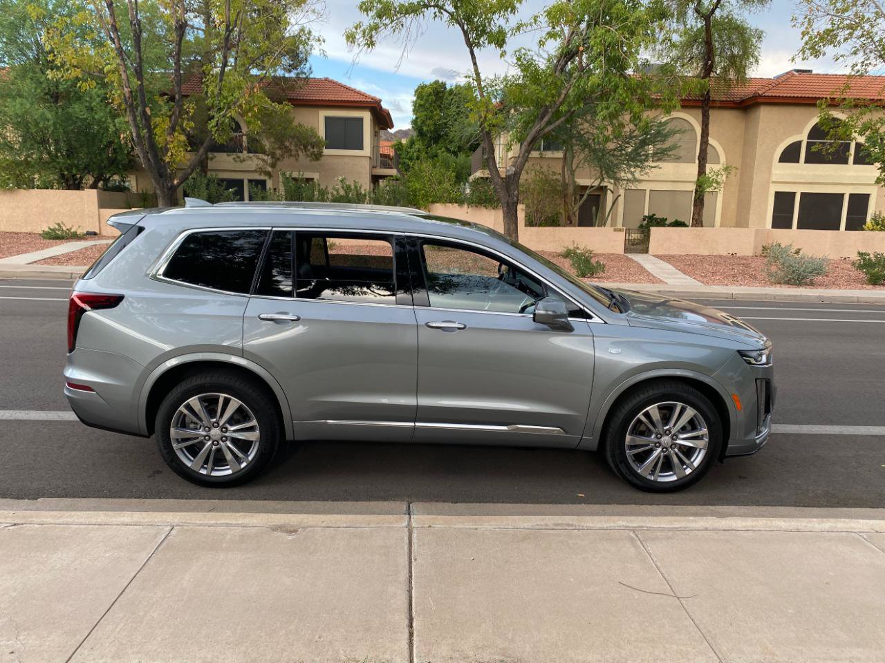 Used 2024 Cadillac XT6 Premium Luxury AWD/4WD image 63