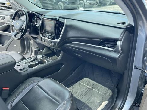 Certified 2019 Chevrolet Traverse LT w/ LT Premium Package AWD/4WD image 30