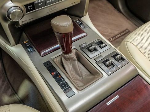 Used 2014 Lexus GX 460 Luxury image 36