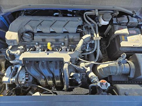 Used 2023 Hyundai Venue SEL w/ Cargo Package image 23