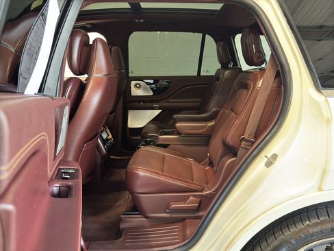 Used 2020 Lincoln Aviator Black Label w/ Dynamic Handling Package image 10