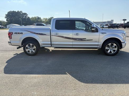 Used 2015 Ford F150 Platinum w/ Equipment Group 701A Luxury AWD/4WD image 2