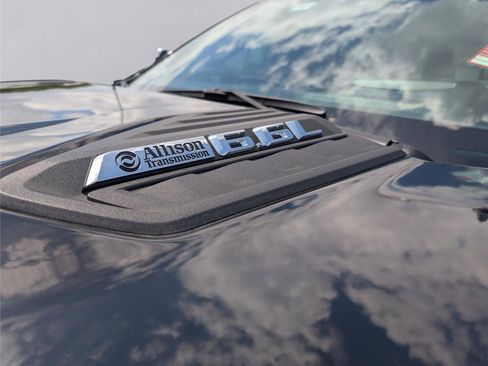 Used 2024 Chevrolet Silverado 2500 High Country w/ High Country Premium Package image 36