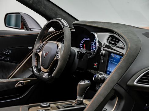Used 2019 Chevrolet Corvette ZR1 RWD image 59
